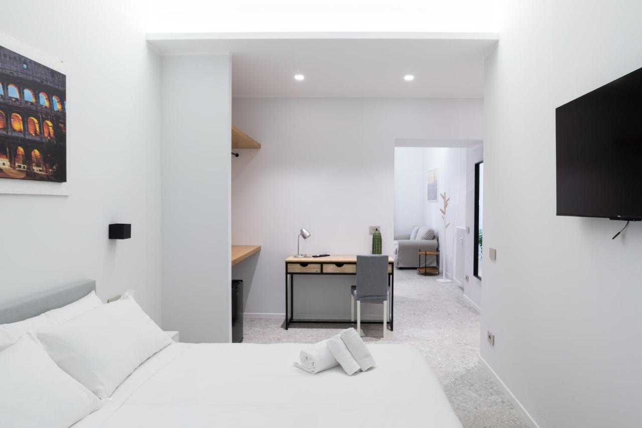 White Home Suite And Rooms Рим Экстерьер фото