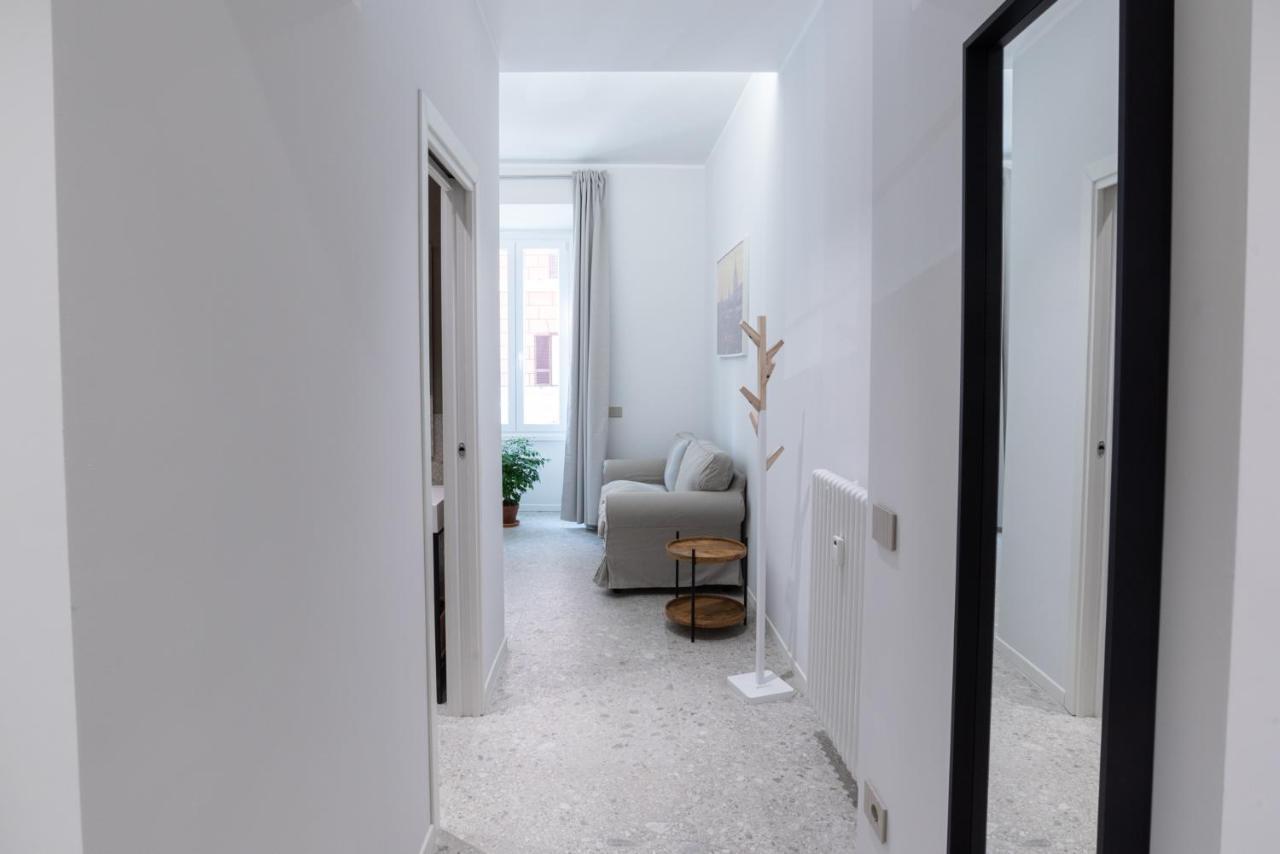 White Home Suite And Rooms Рим Экстерьер фото