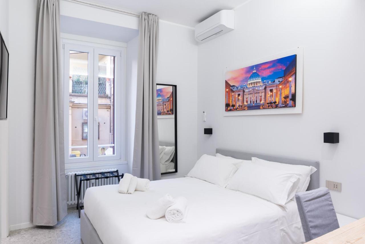 White Home Suite And Rooms Рим Экстерьер фото