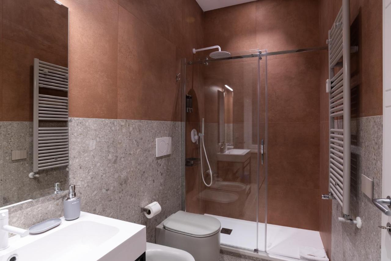 White Home Suite And Rooms Рим Экстерьер фото