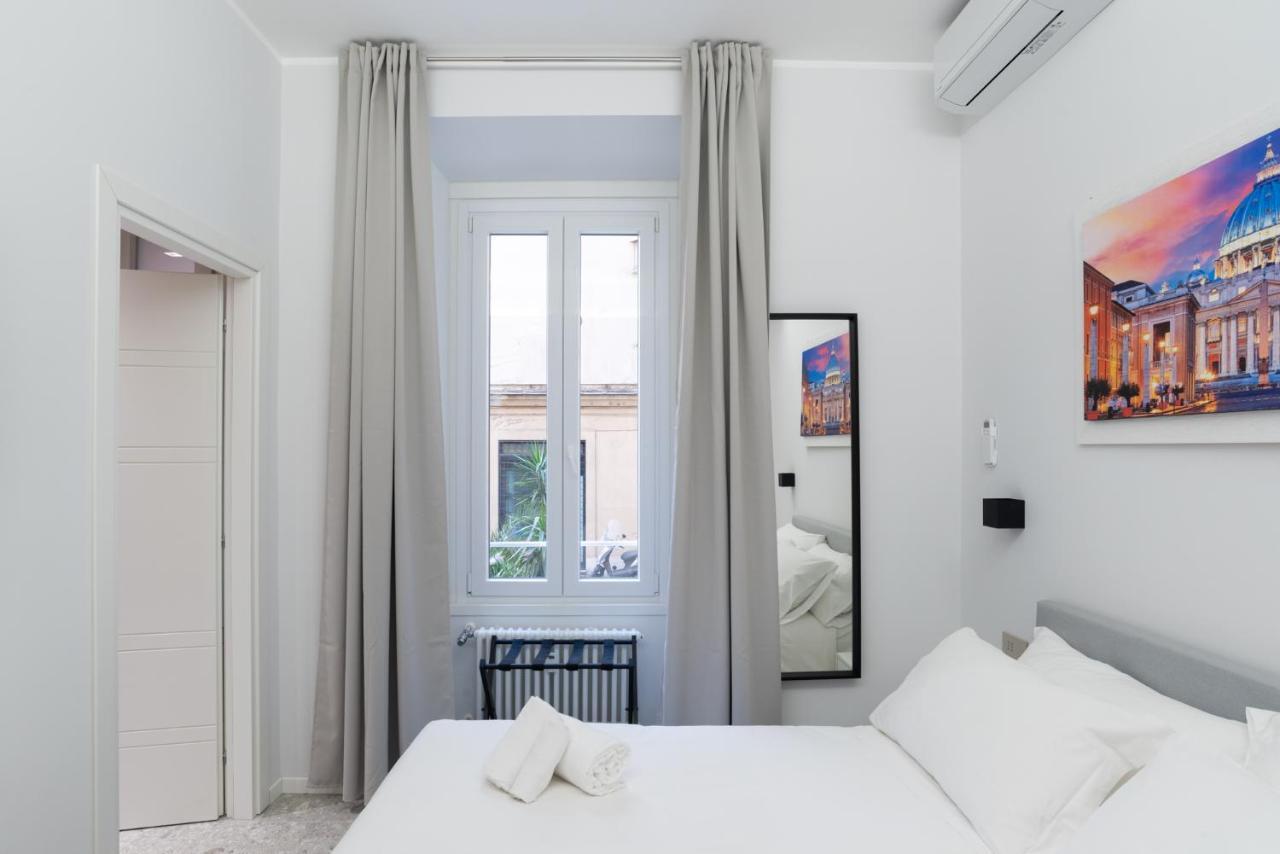 White Home Suite And Rooms Рим Экстерьер фото