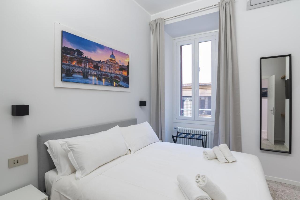 White Home Suite And Rooms Рим Экстерьер фото